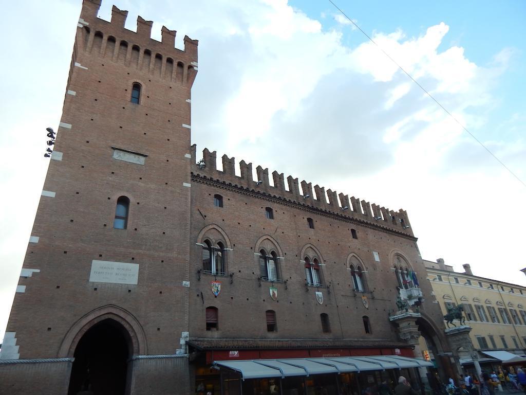 Hotel Nazionale Ferrara Bagian luar foto