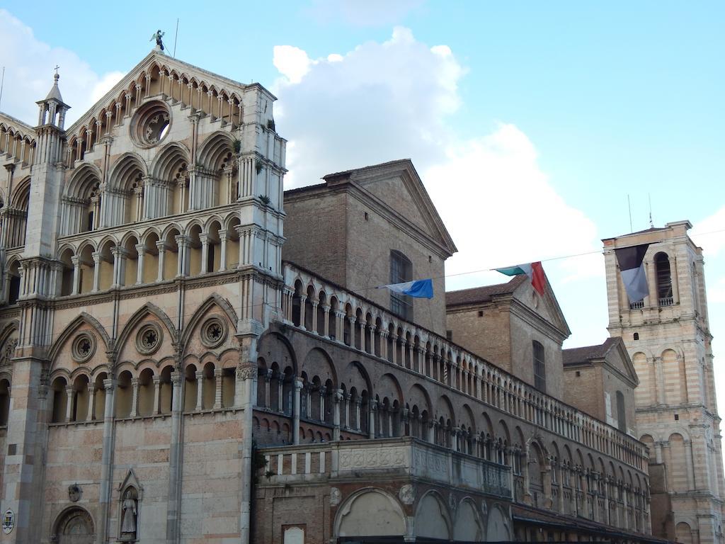 Hotel Nazionale Ferrara Bagian luar foto