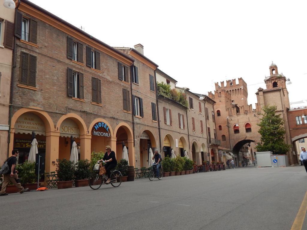 Hotel Nazionale Ferrara Bagian luar foto